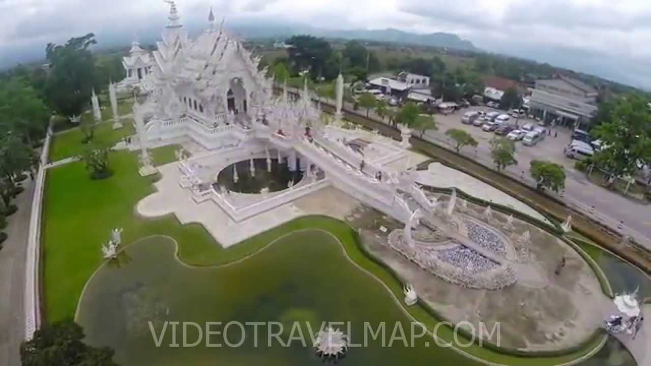 Biała Świątynia w Chiang Rai z drona