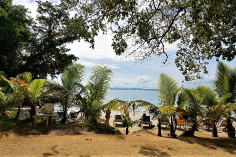 Plaża hotelu Grand Bahia Grand Cayacoa